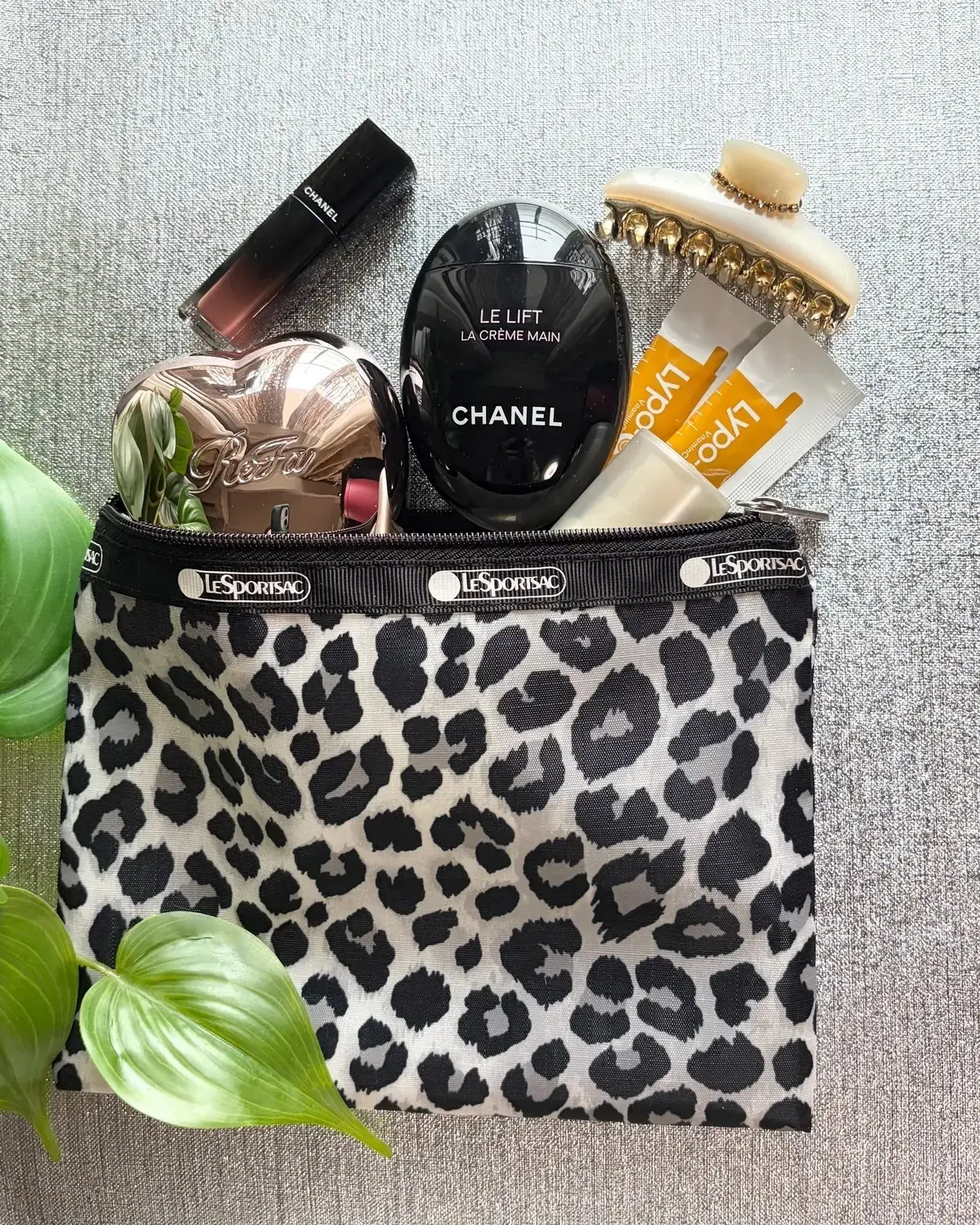 レスポートサック×エクラコラボポーチ 大 ポーチの中身 エクラ華組　法村さんレビュー