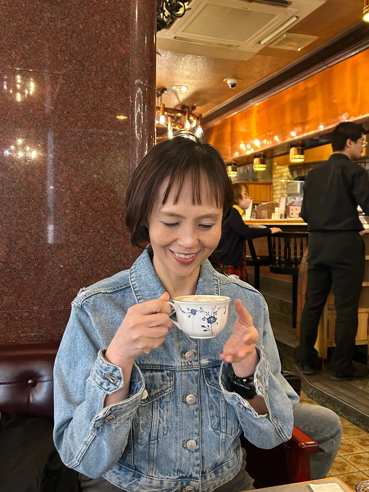 ウインナーコーヒー　レトロカップ　純喫茶巡り　上野ギャラン