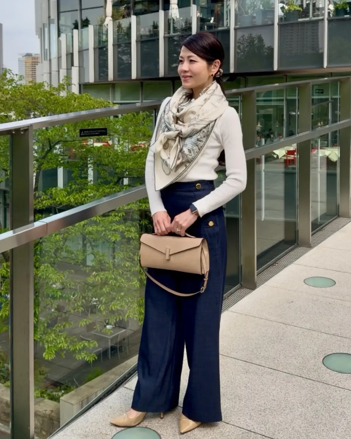 エルメスストール　マリンパンツ　春コーデ