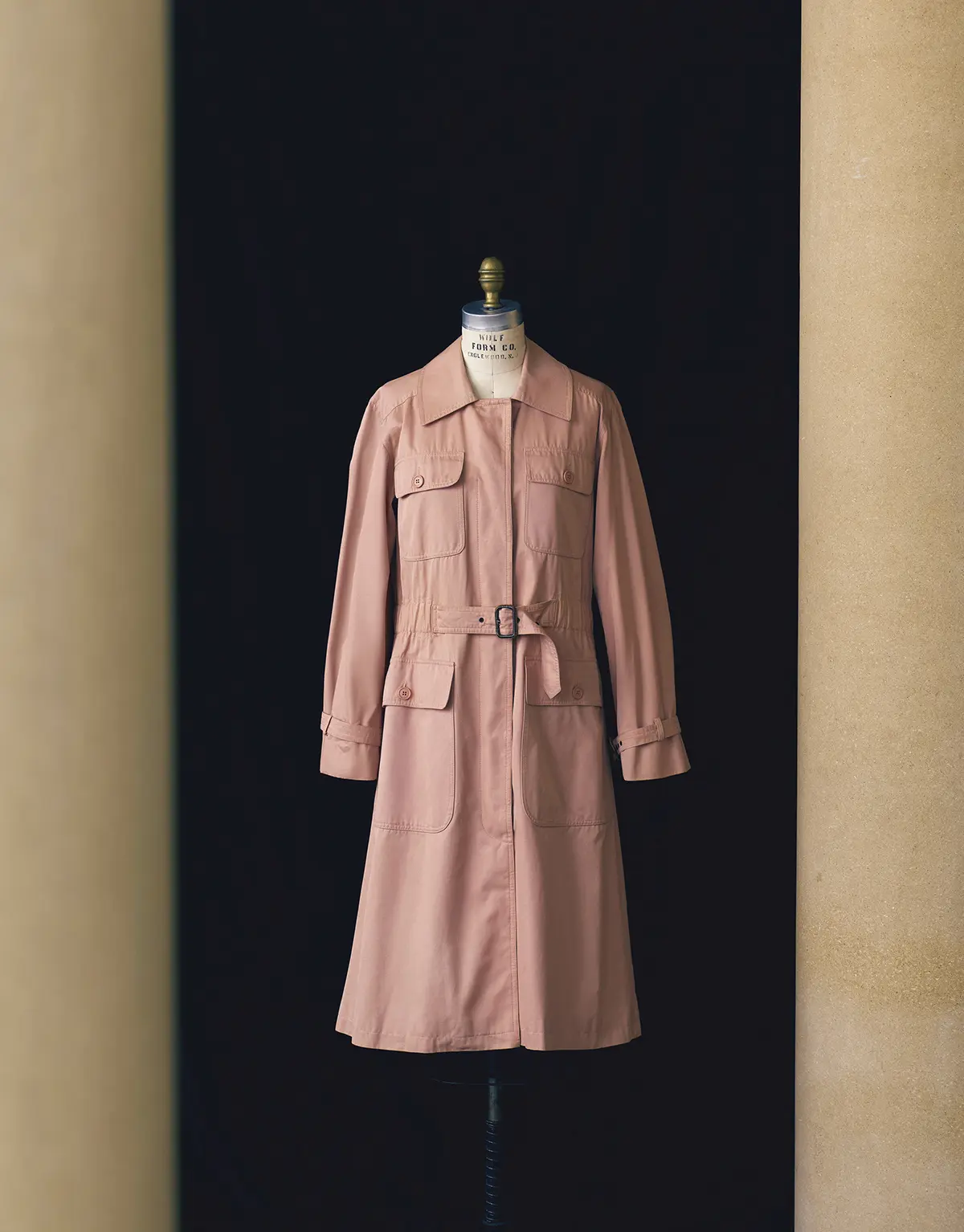 夫と初めて会ったときに着ていたトレンチコート