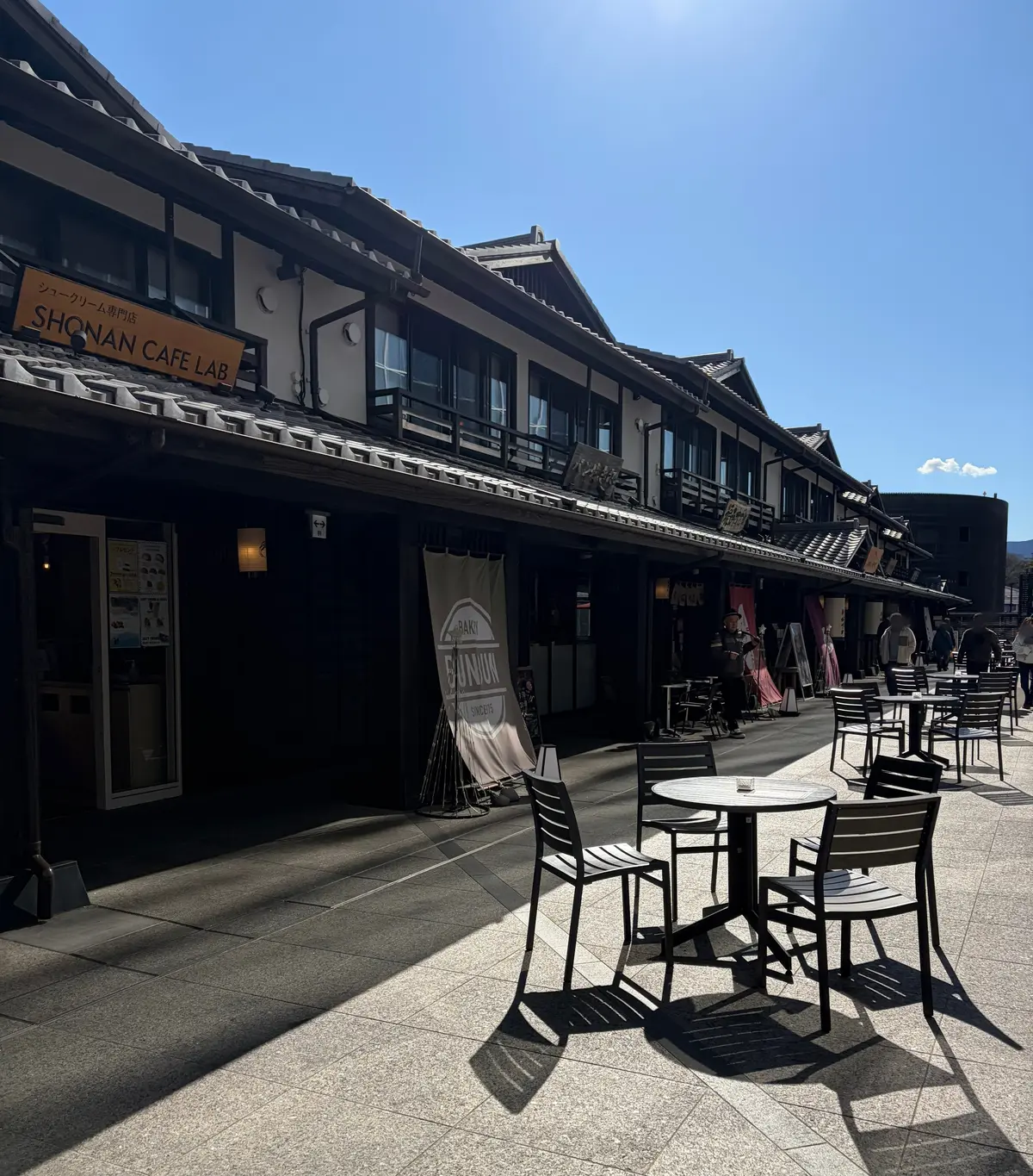 小田原梅まつり　冬旅　日帰り温泉　おさんぽ　おでかけ　日帰り旅行　足湯　小田原　小田原城ミナカ小田原　展望足湯庭園　鈴廣　小田原みやげ　小田原ロール　湘南プリン　鯵の唐揚げ　小田原城最中