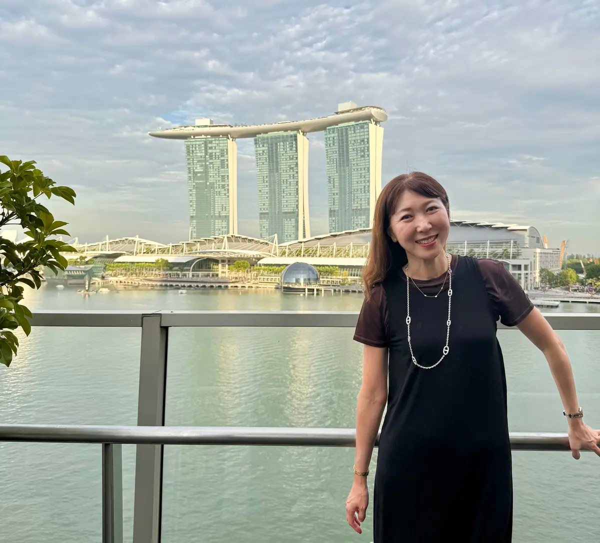 マリーナベイサンズ前のバー