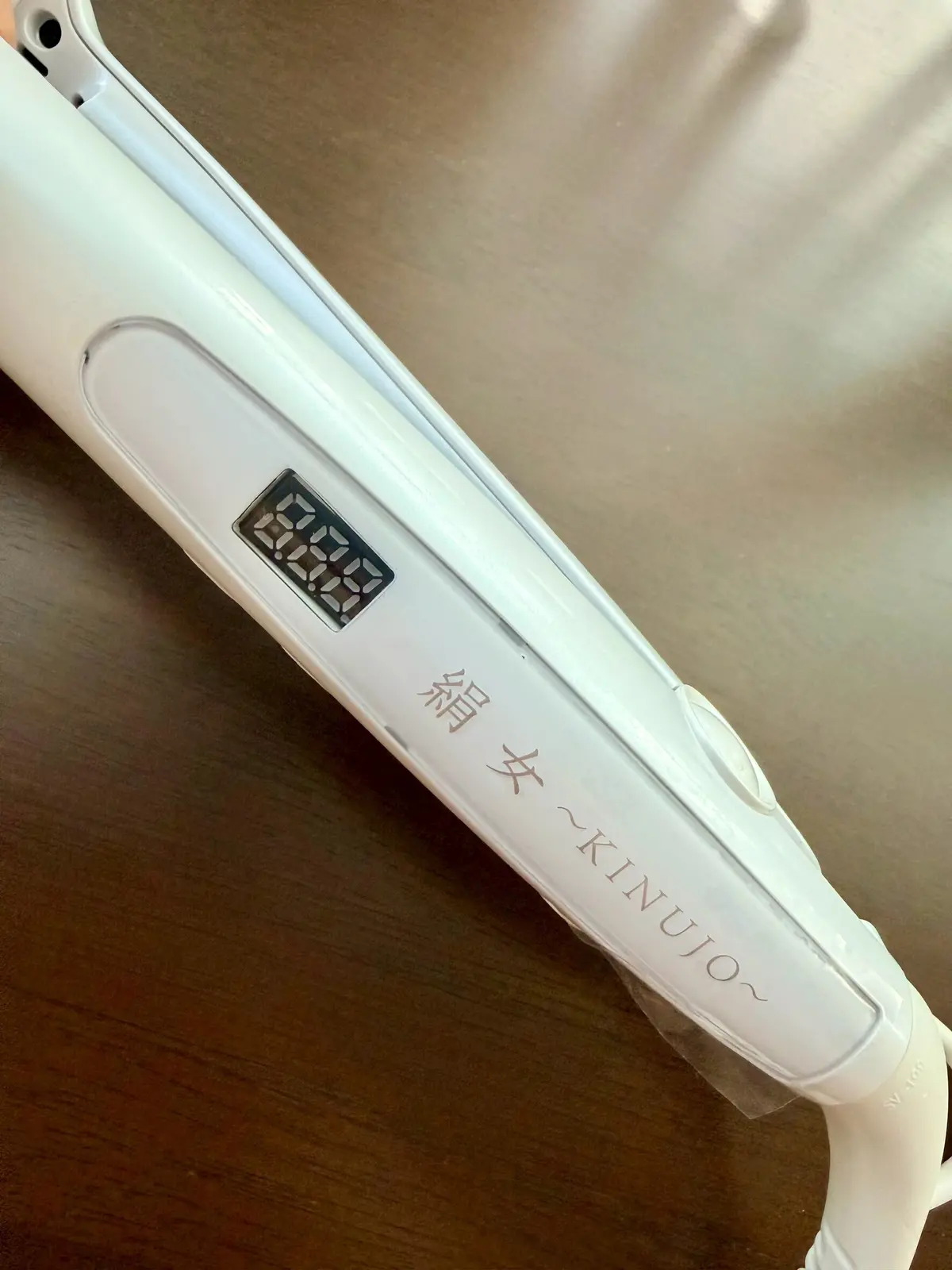 KINUJO（絹女）のストレートアイロン