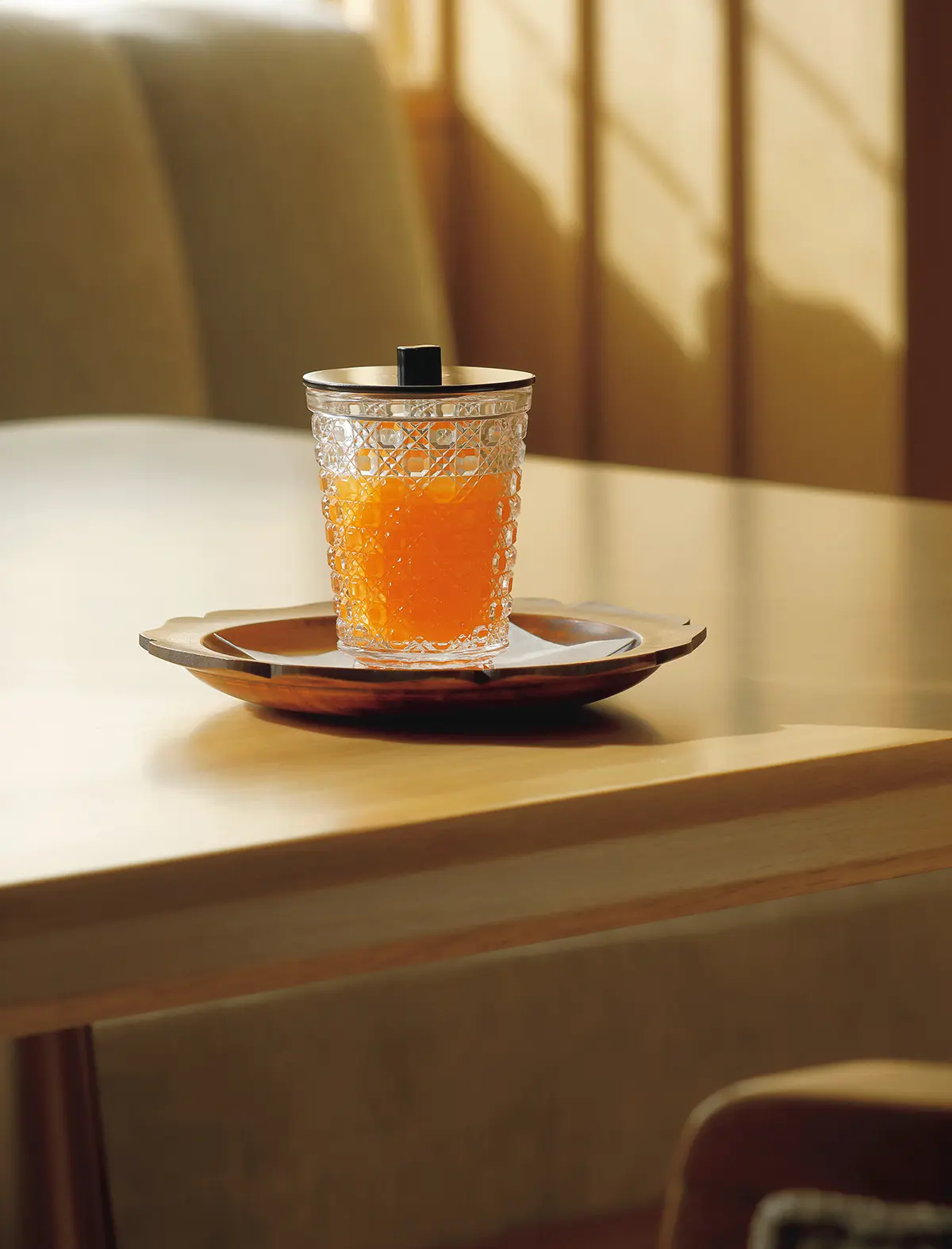 和朝 食の締めのにんじんジュース