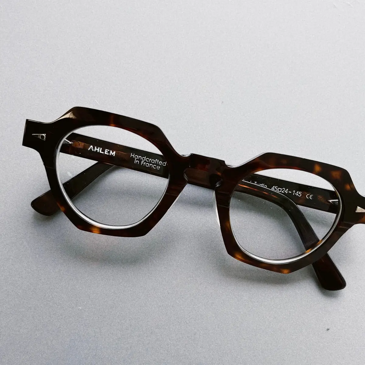 アーレムのメガネ　Rue de la Paix  エクラ編集部員の偏愛名品図鑑