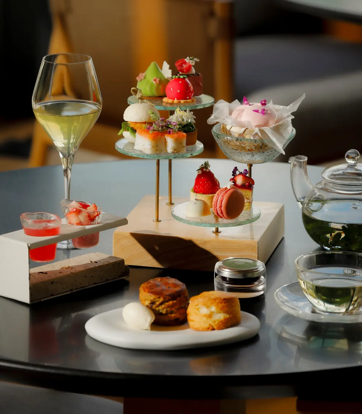 ROKU KYOTO, LXR Hotels & Resorts「TENJIN」 アフタヌーンティー