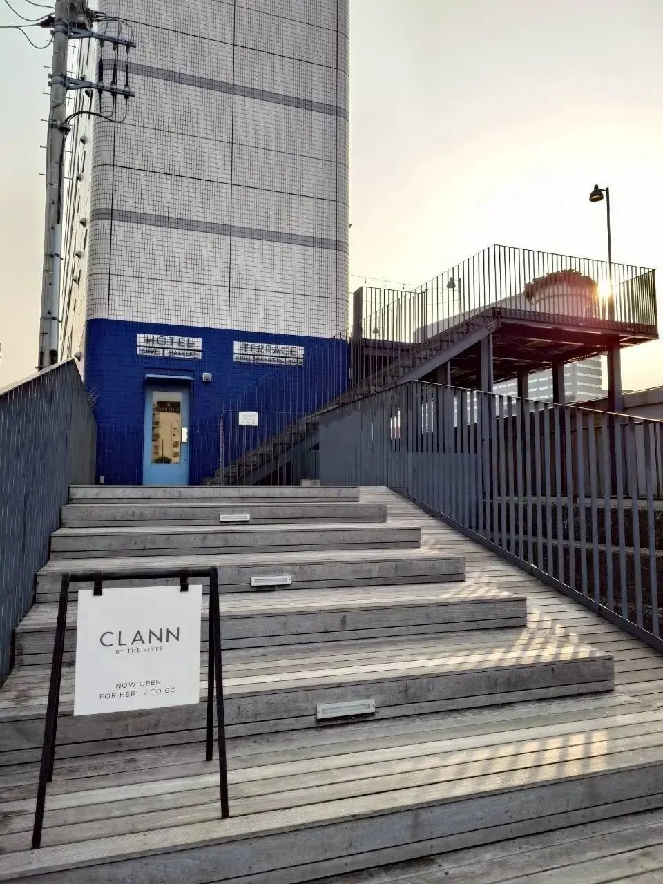 CLANN BY THE RIVER　外観 隅田川　カフェ　旅行