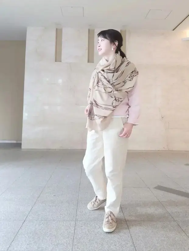 人気のGUのスウェットライクニット 春　旅行コーデ