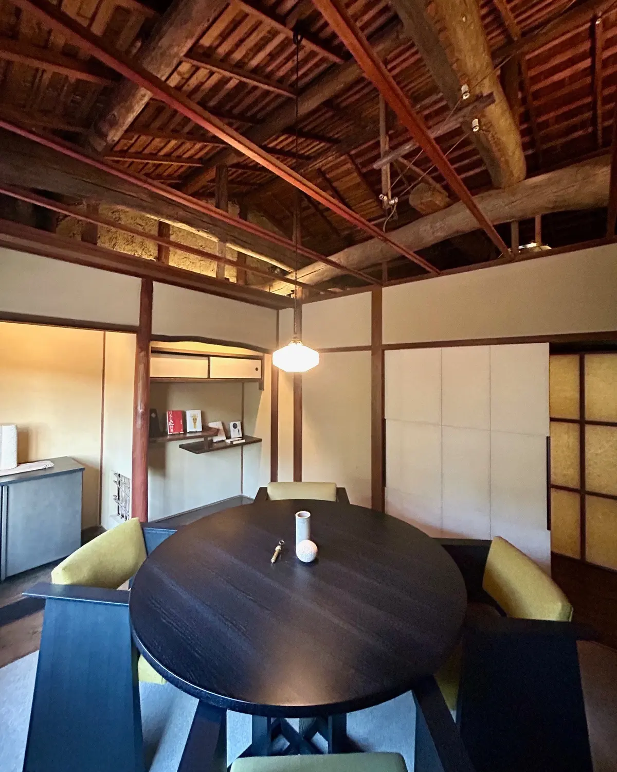 トレンチコート＆スニーカーコーデで早春のの画像_11