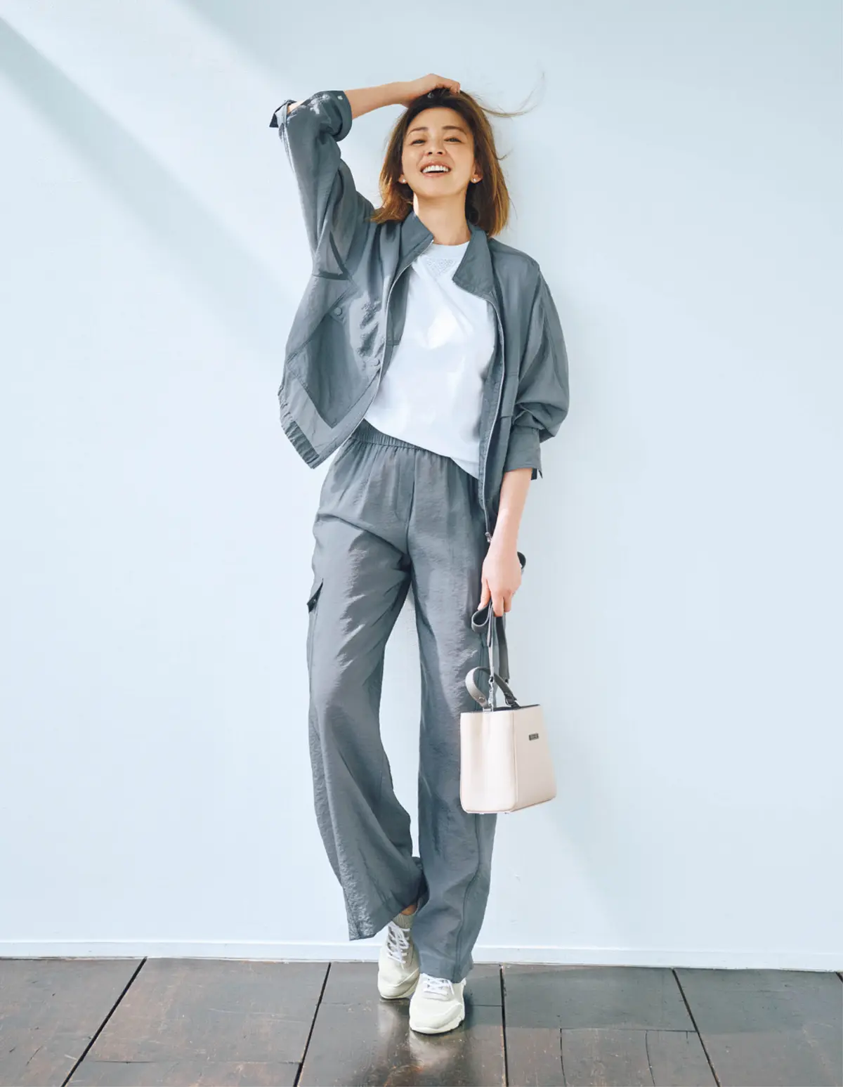 春夏をリラクシーに盛り上げる軽やかなセットアップ