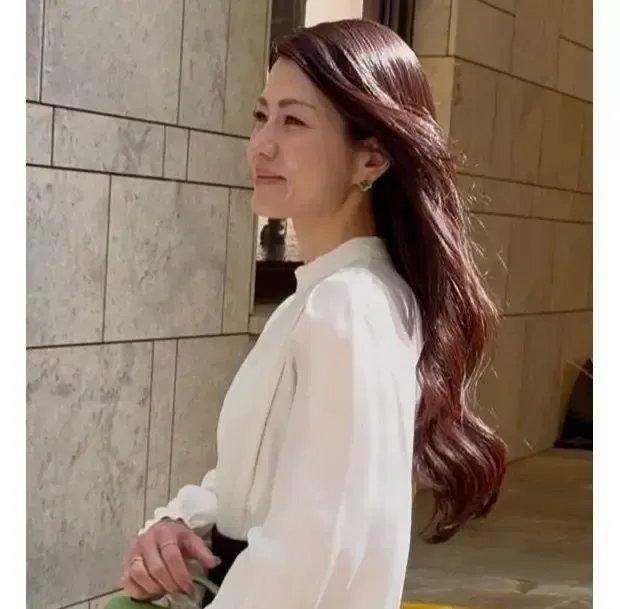 エクラ 華組 小泉雅恵さんの“美ロング巻き髪”のつくり方