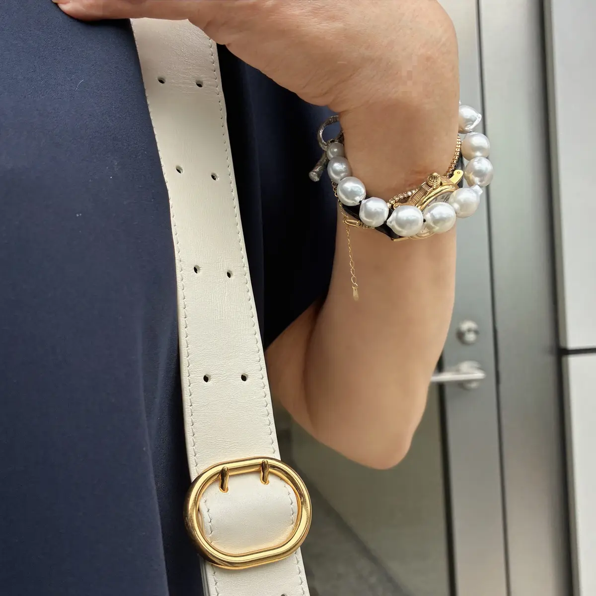 Bon Magique×eclat 【別注】白蝶パールブレスレット を着用したF美