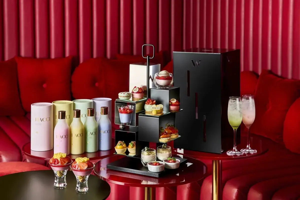 W大阪「LIVING ROOM」　Strawberry Honey Retreat