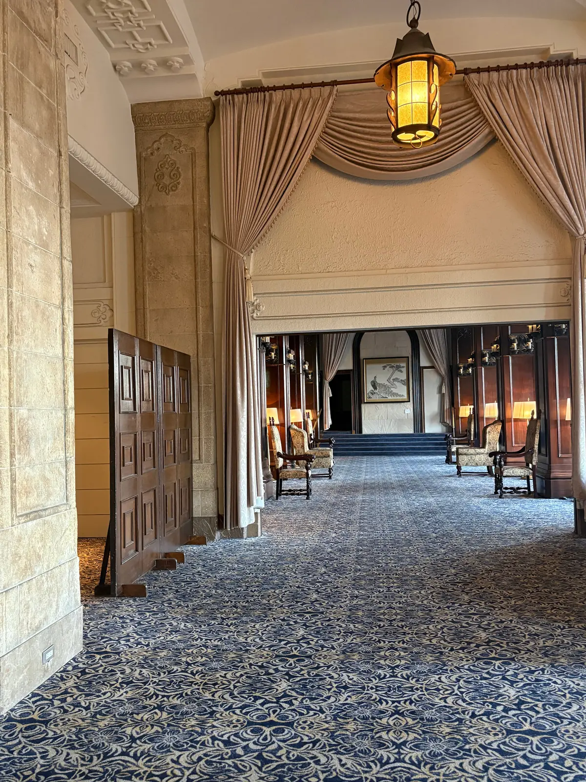 大階段をのぼると…