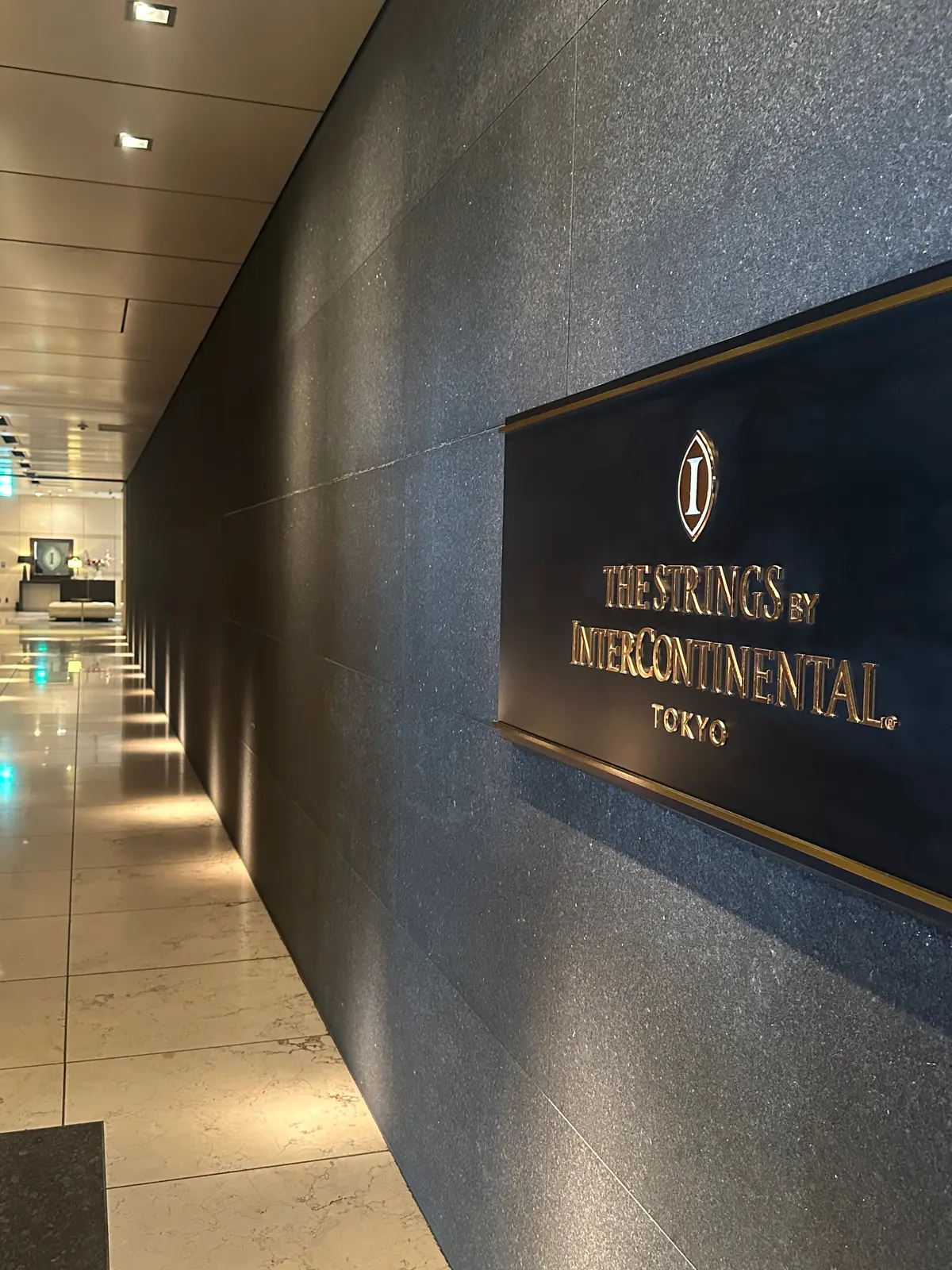 春のホワイトコーデでホテル飲茶ランチ【品の画像_1