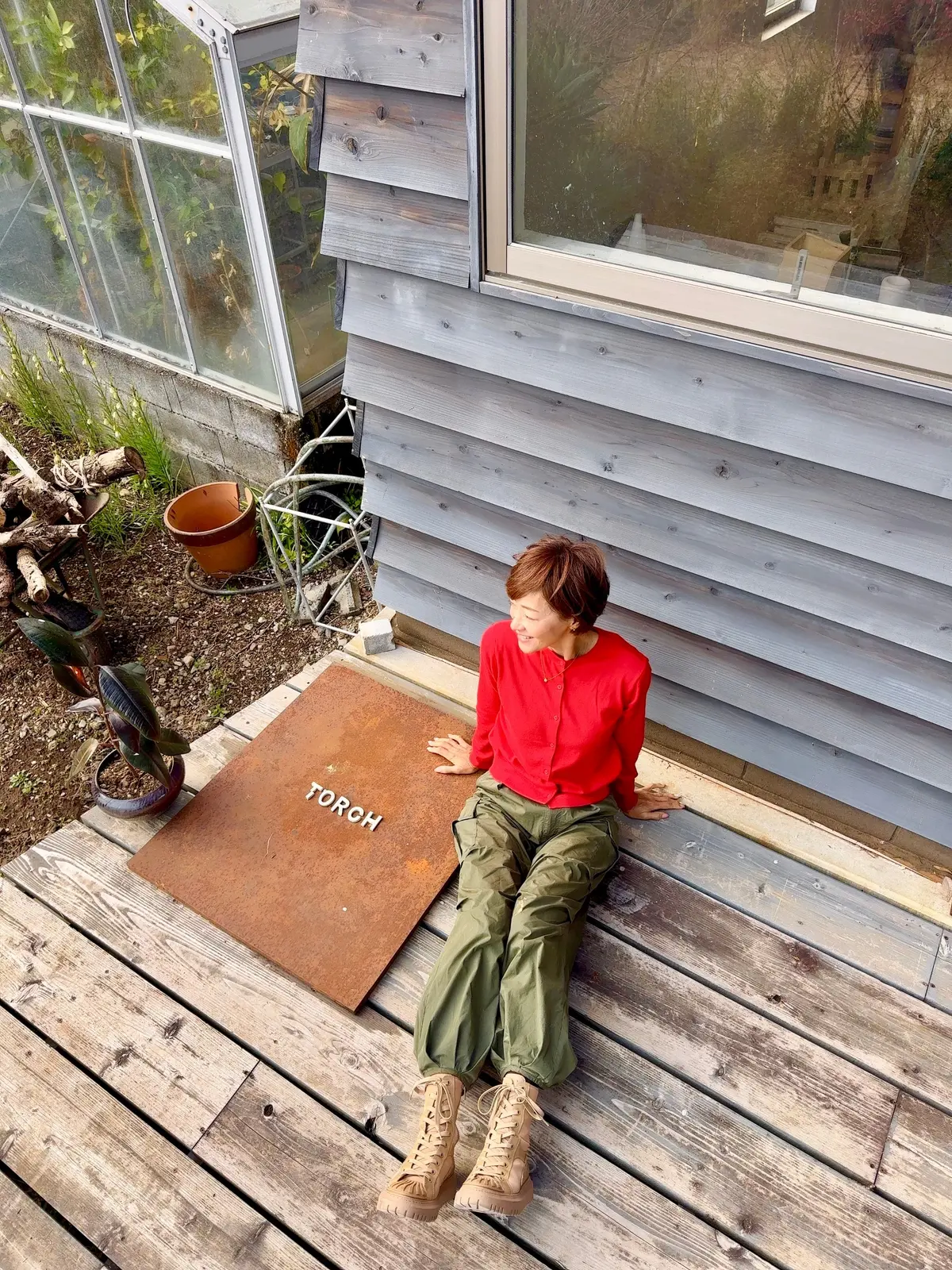 ユニクロの赤カーディガンでアクティブに！の画像_13