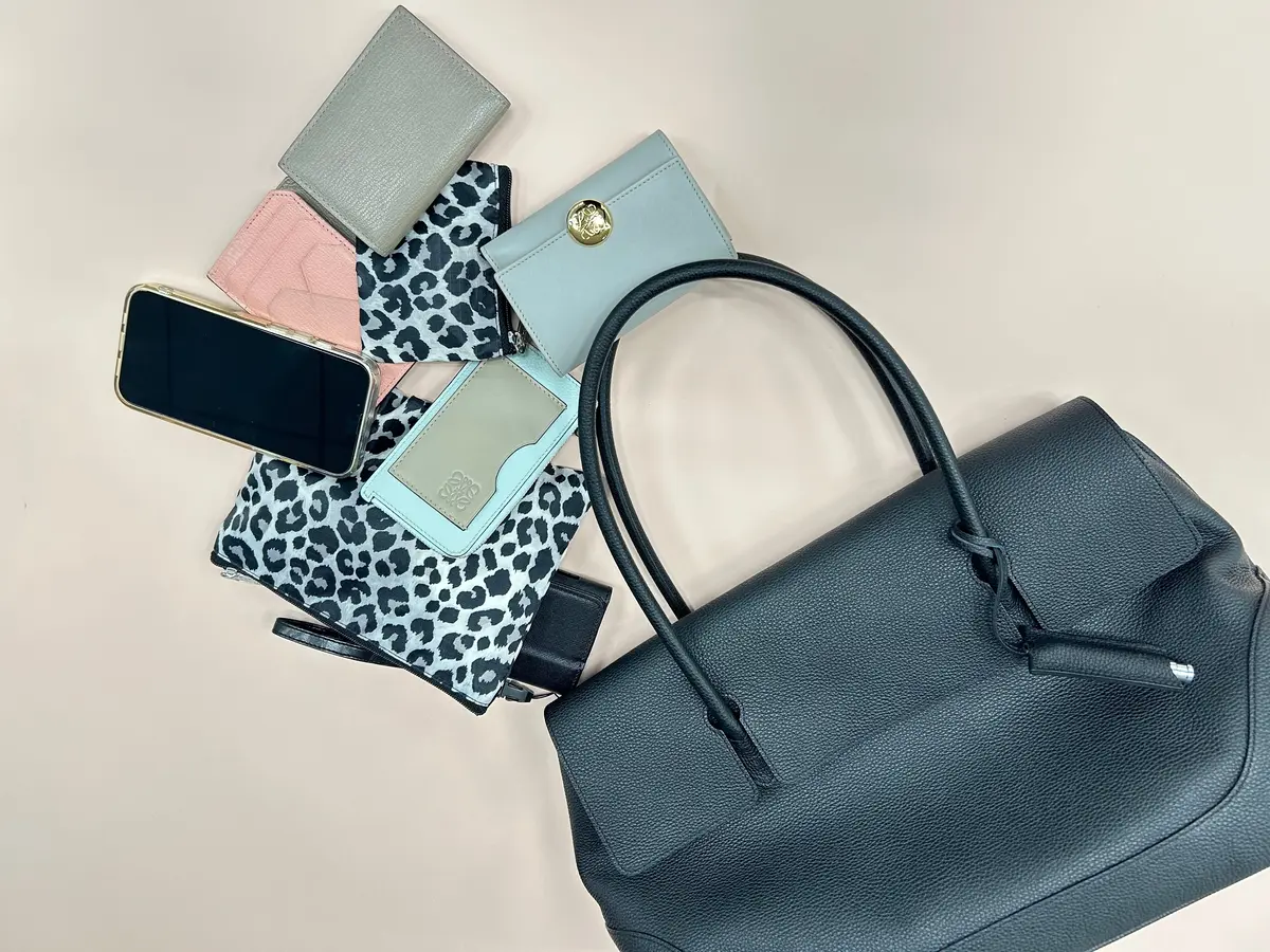 荷物がたくさん入るペッレモルビダのバッグ　エクラ編集部員の偏愛名品図鑑