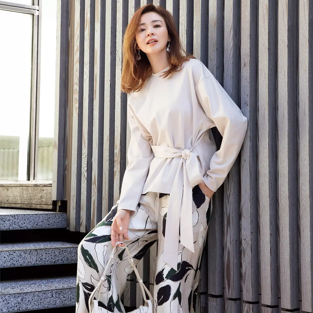 ウエストリボンリラクシートップス