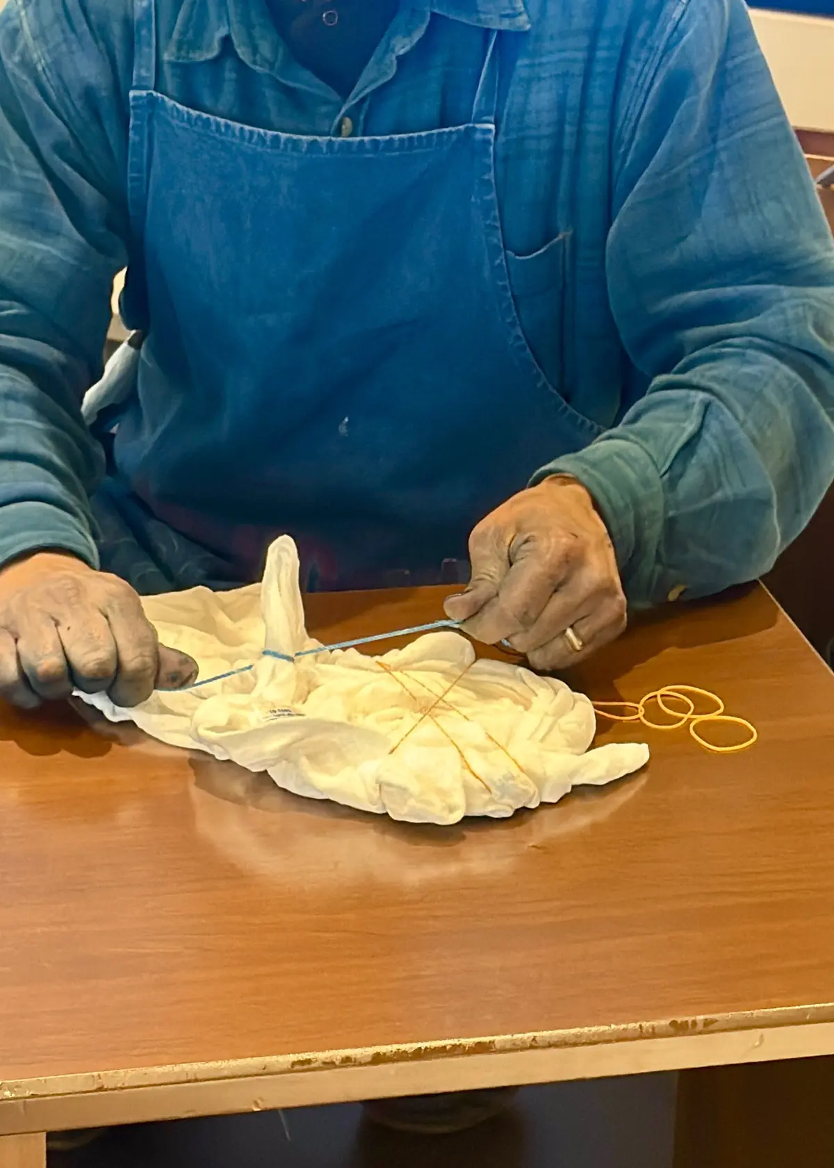 レクサスのワークショップで楽しむ伝統の藍の画像_3