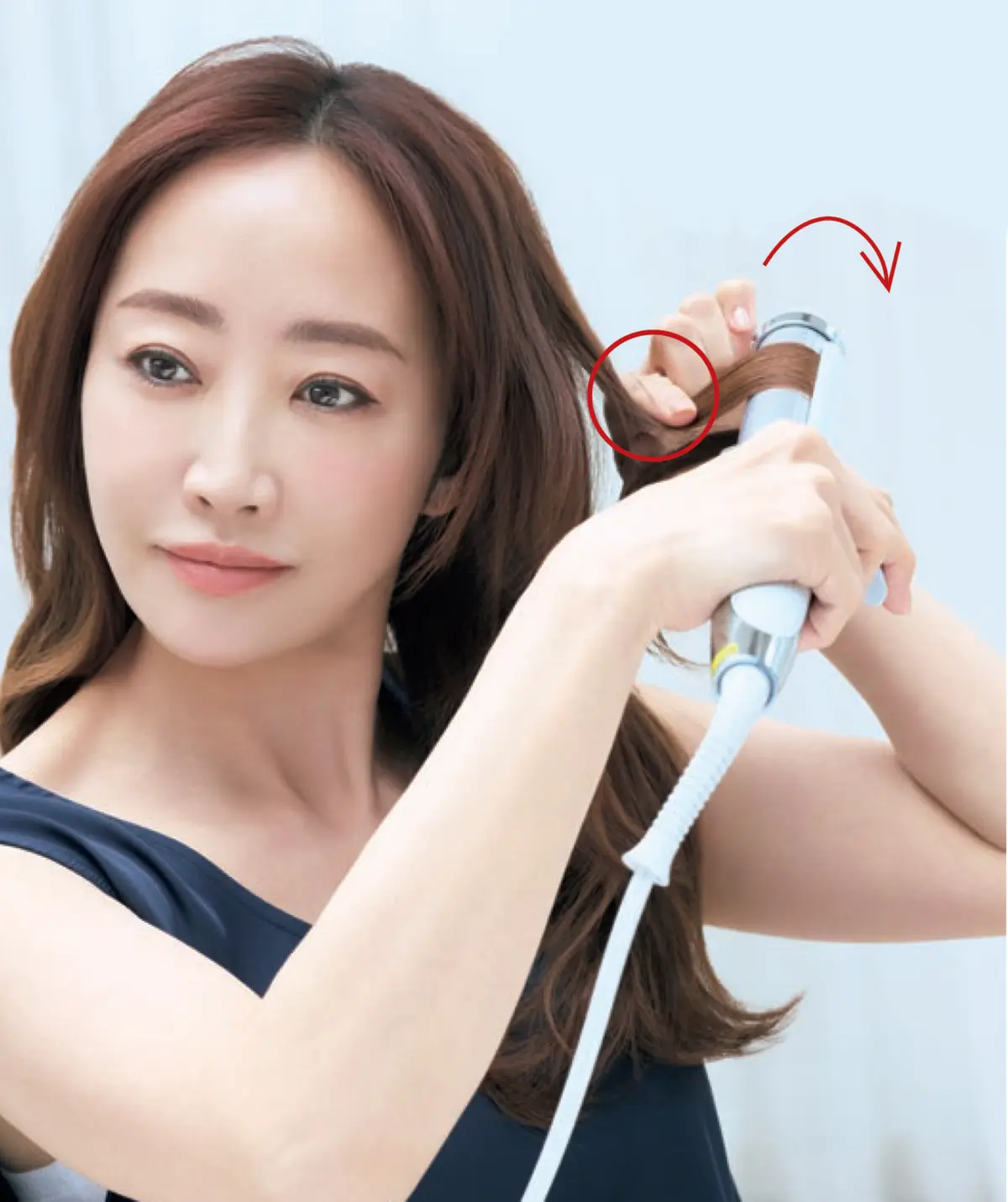 1の下の段は 内向きに添わせる　【神崎恵さん】大人こそ、「ヘアアイロン」に頼りなさい！ おすすめブランド4選