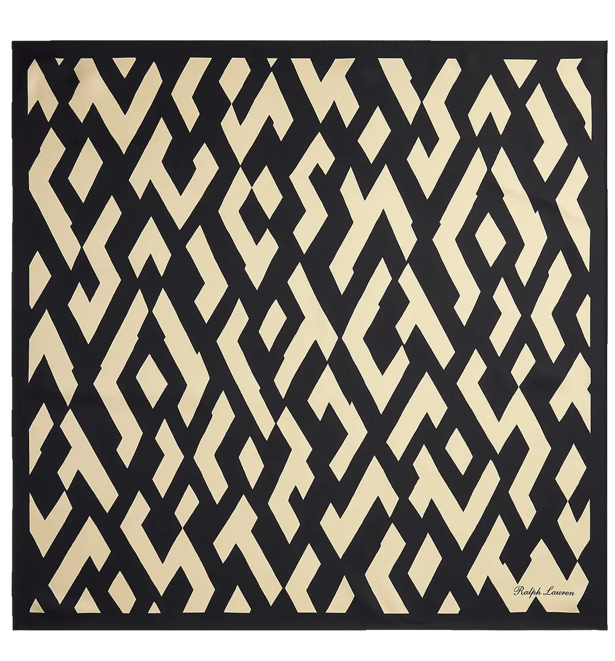 使用したスカーフ：ラルフ ローレンのスクエアスカーフ