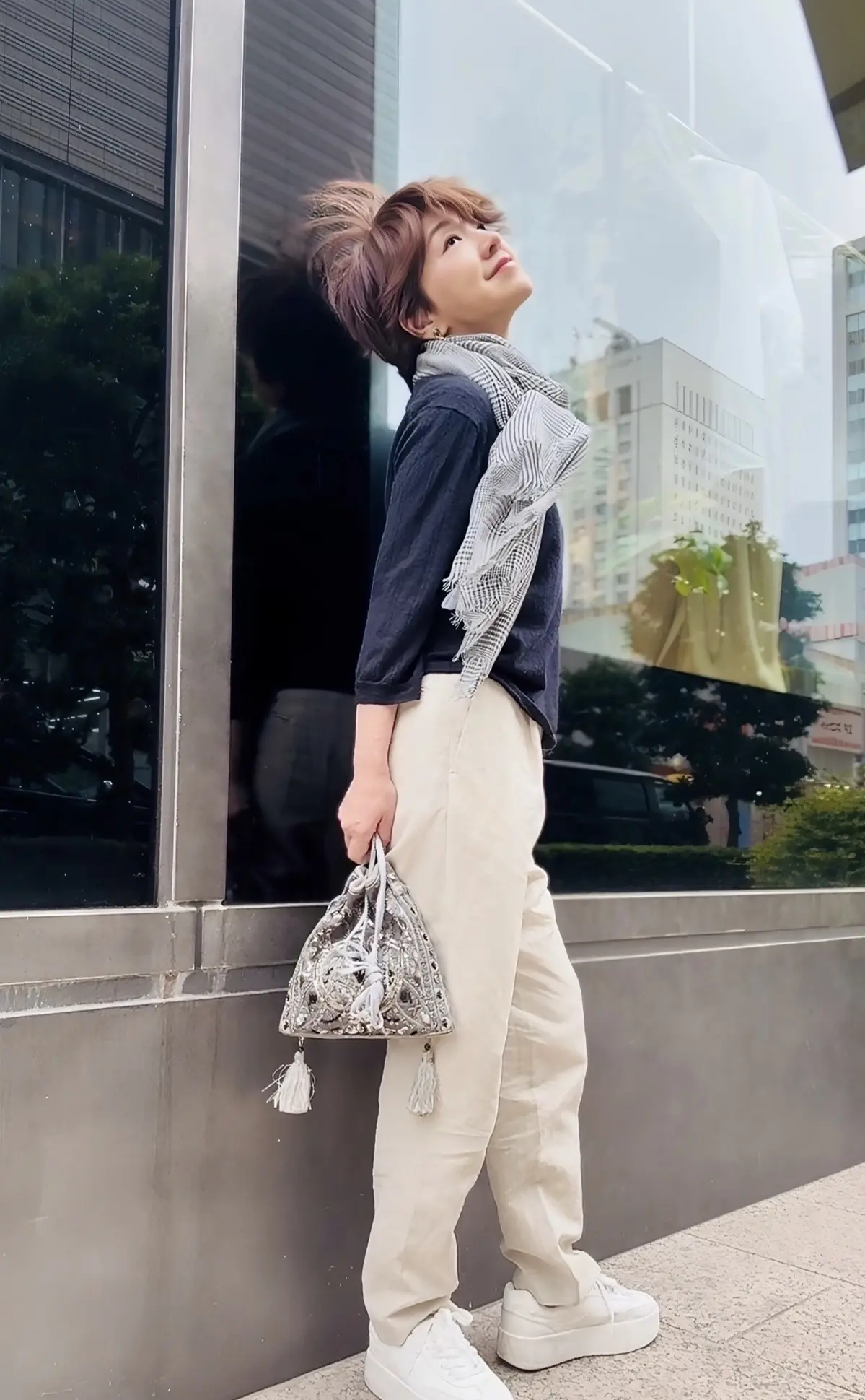 【GW何着ていく？】スニーカーで品よく決の画像_4