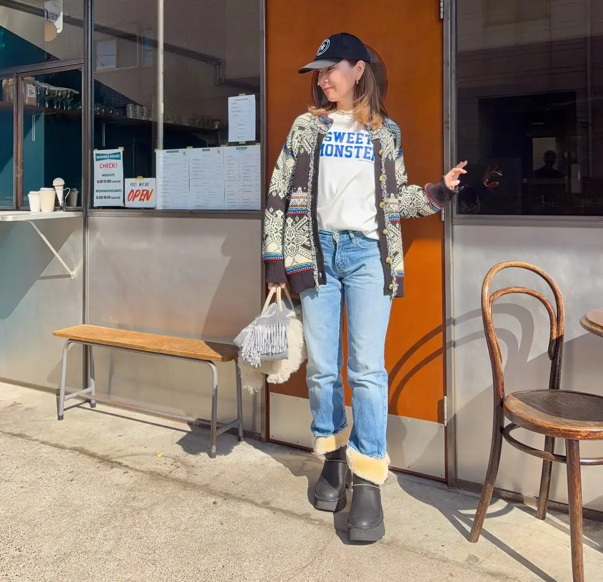 キャップ カーディガン　ブルーデニム　春コーデ