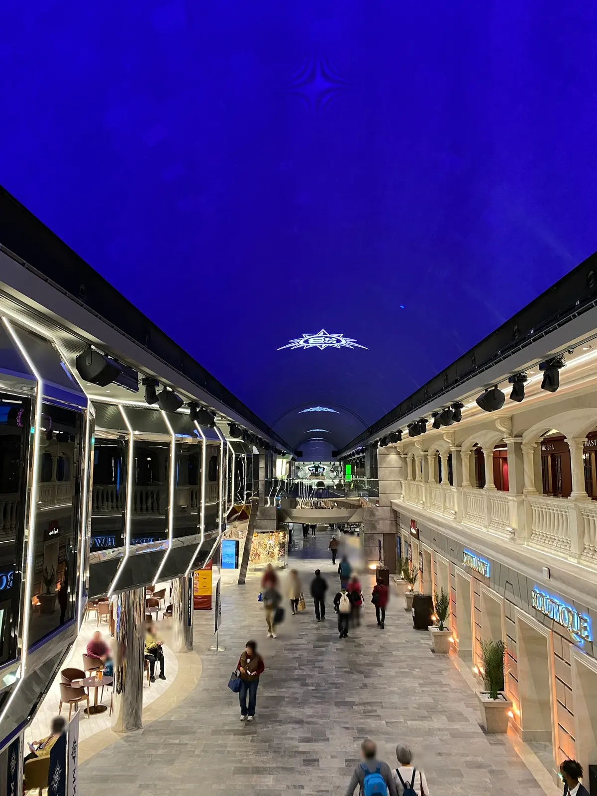 MSCベリッシマ プロムナード 船内動線 6階 7階 大型クルーズ船 内部