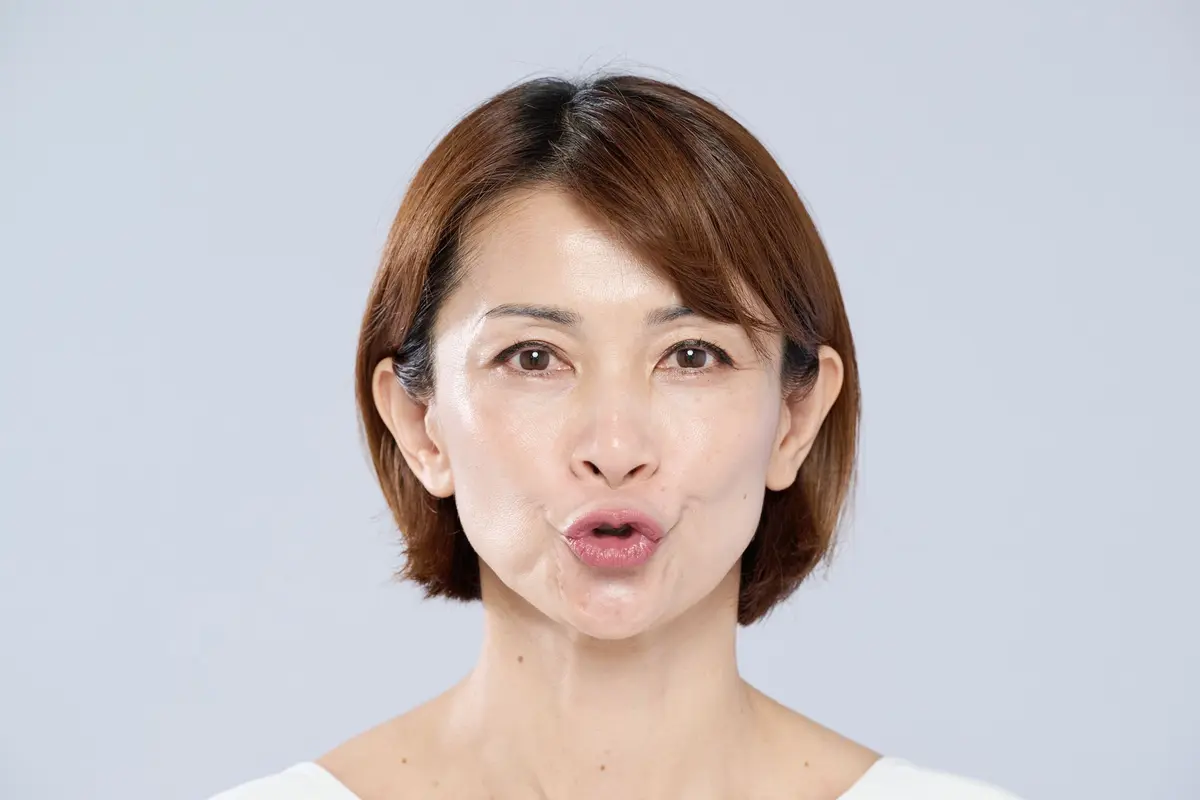 顔ヨガ　ほうれい線　NG