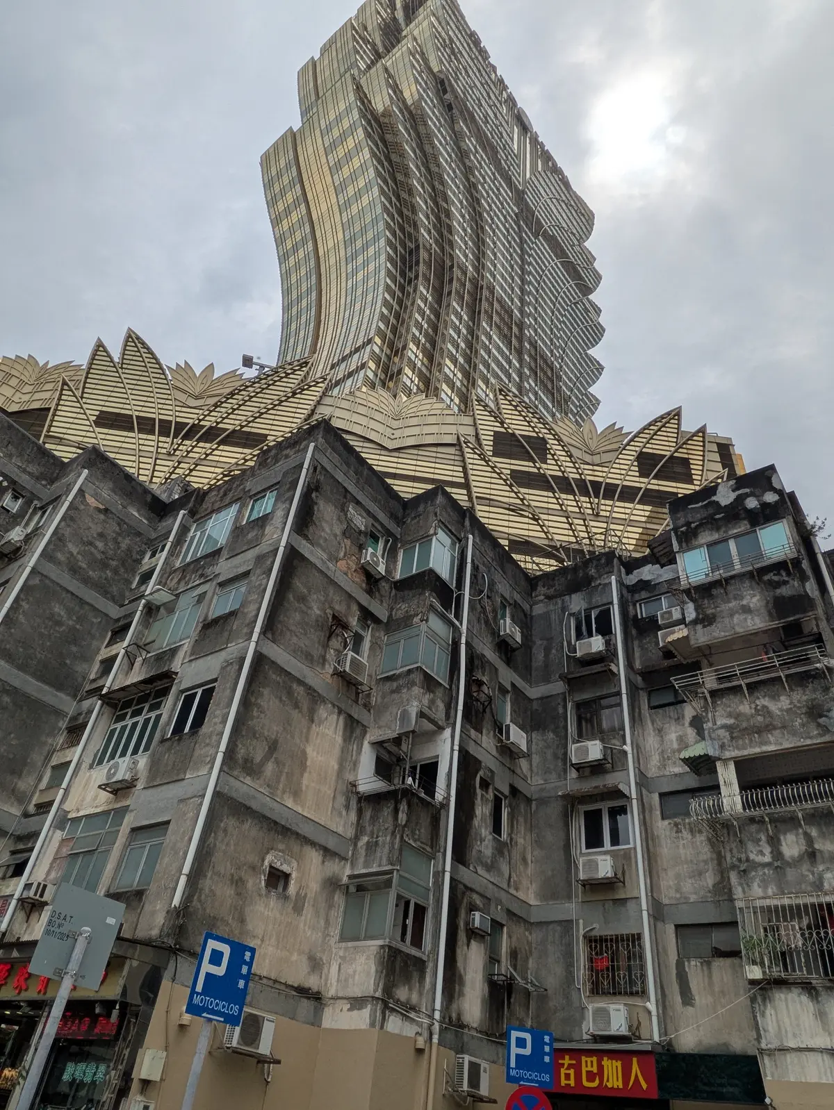 Macau。