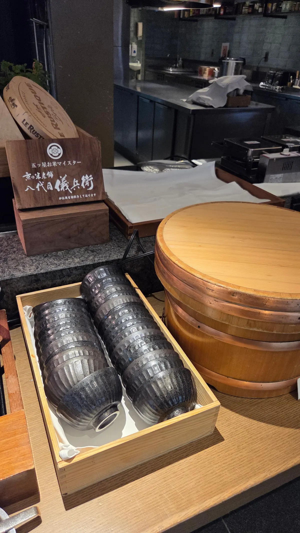 日韓首脳会談が行われたホテルにてホカンスの画像_17