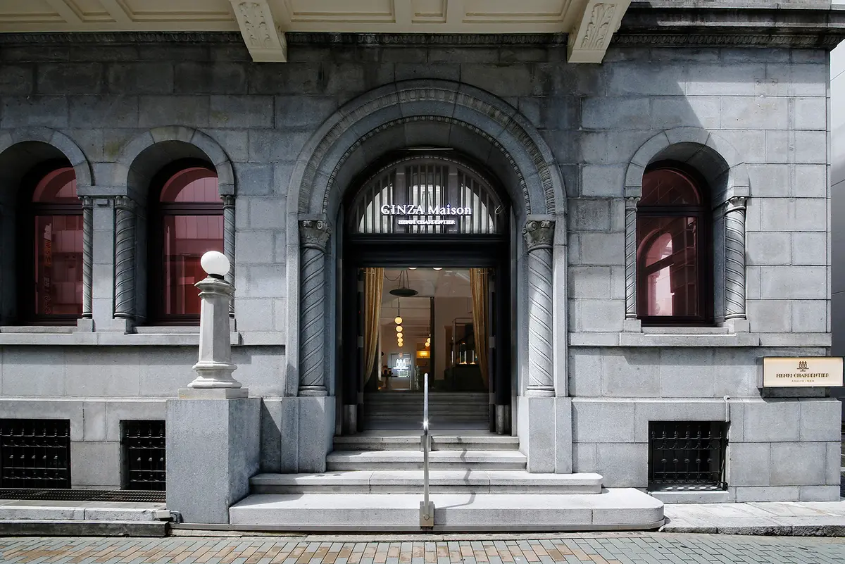 銀座メゾン　アンリ・シャルパンティエ　外観　名建築カフェ
