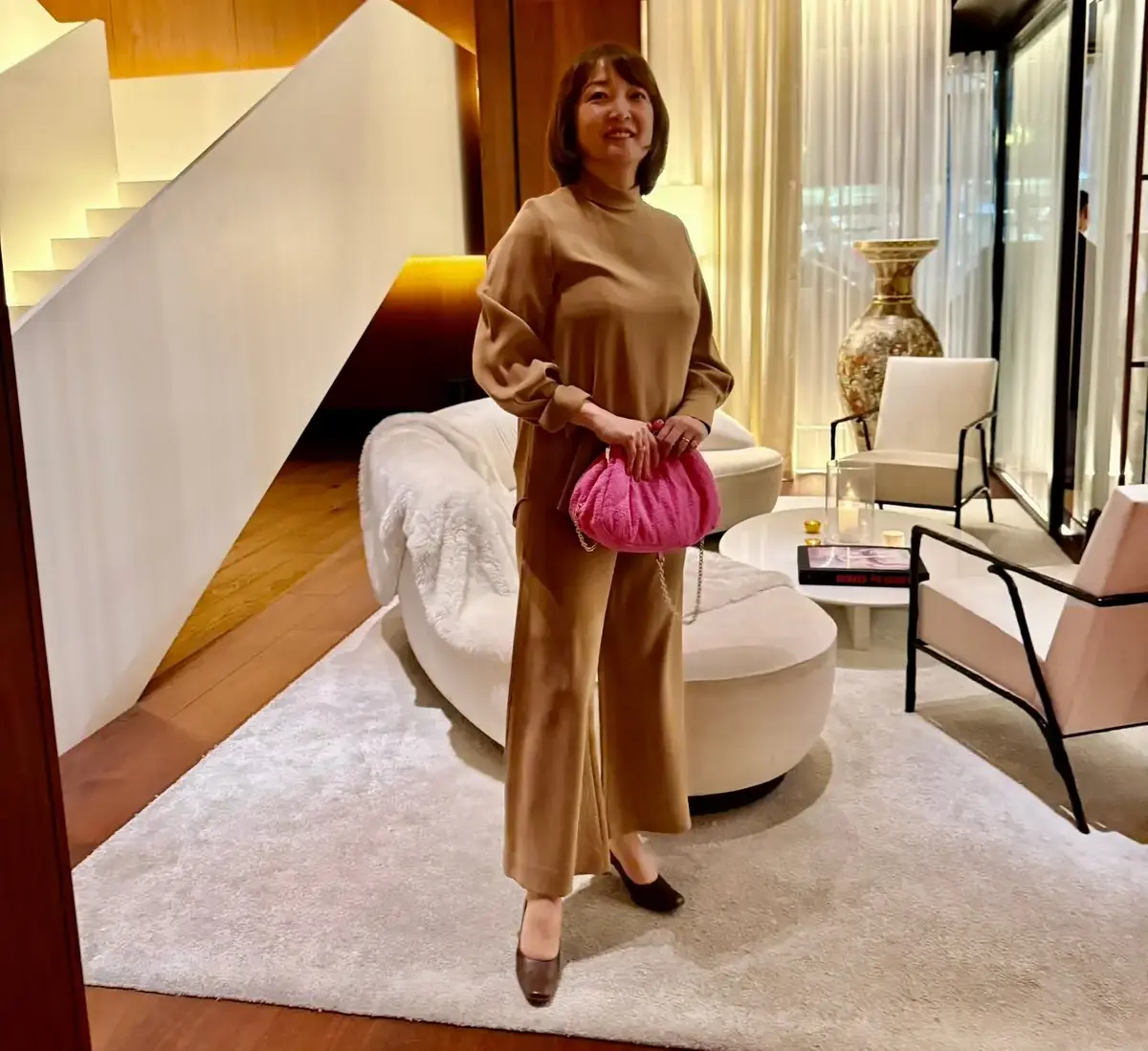 ベージュのセットアップ　春の好印象コーデ