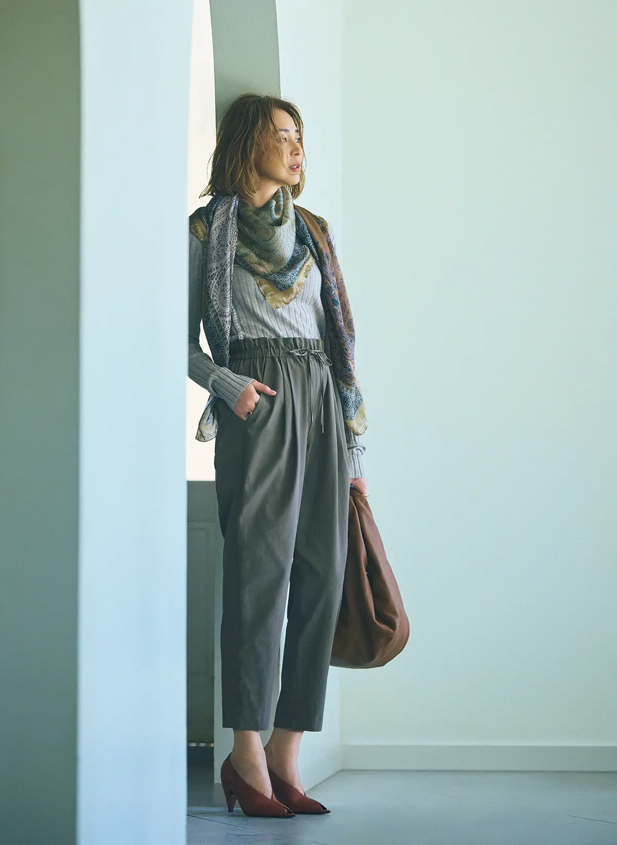 ドロストパンツで若返る