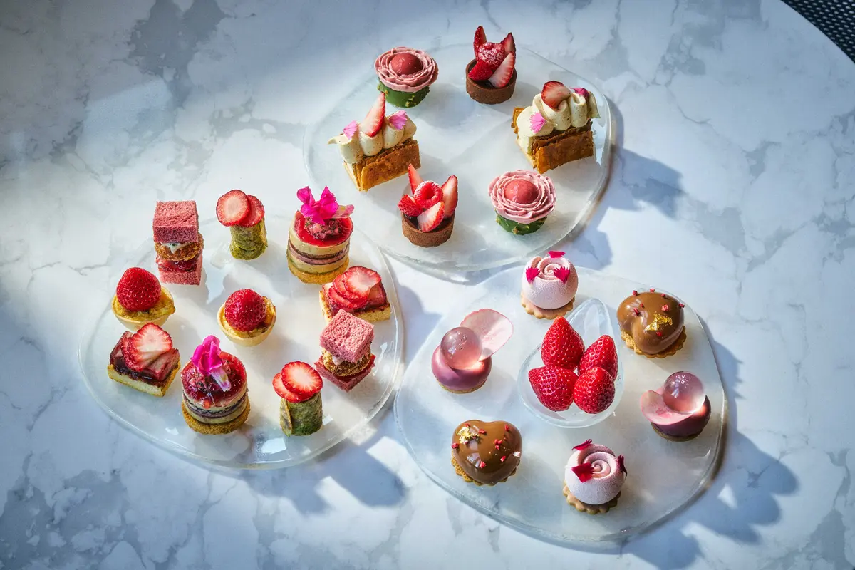 アフタヌーンティー フェアモント東京 ロビーラウンジ Vue Mer（ビュメール）スイーツ セイボリー いちご