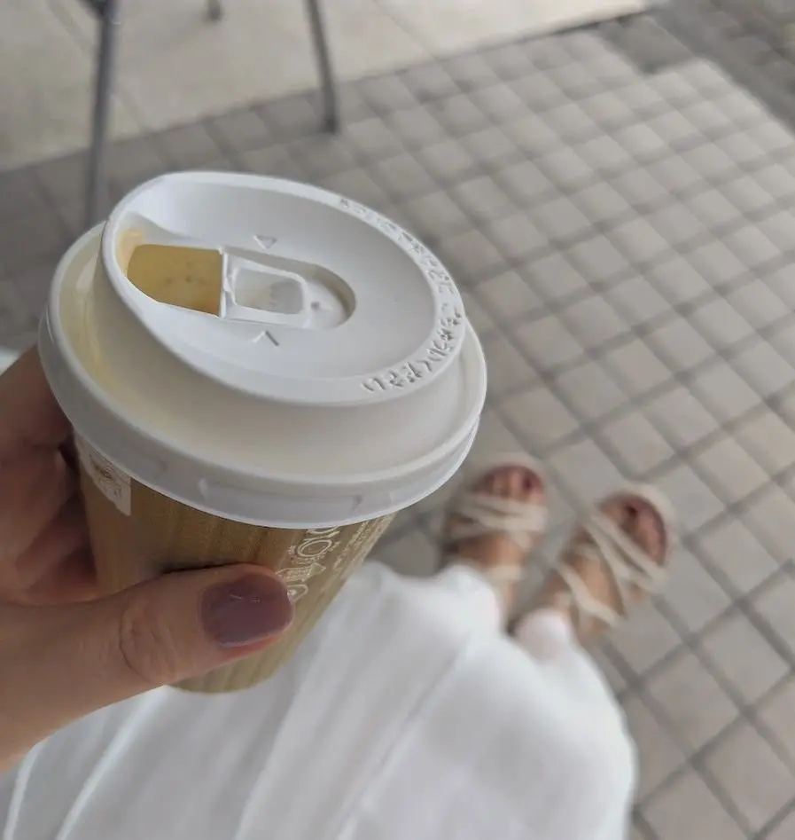 草津SAでカフェラテお茶タイム