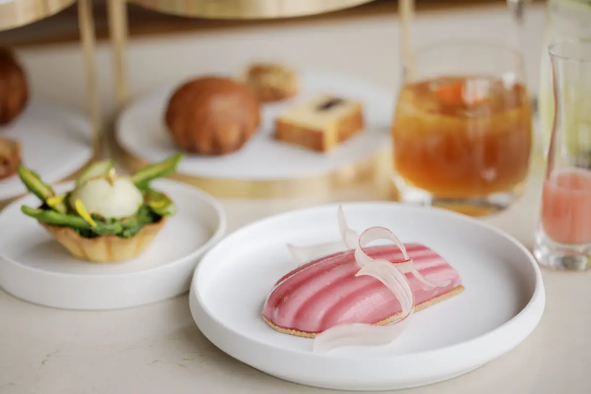 アフタヌーンティー　焼き菓子 フォーシーズンズ大手町　THE LOUNGE
