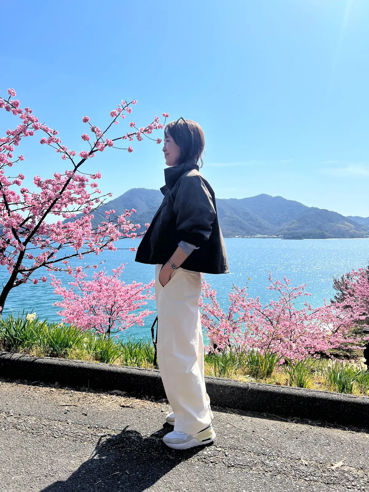 UNIQLOバレルパンツで河津桜、春の大の画像_10
