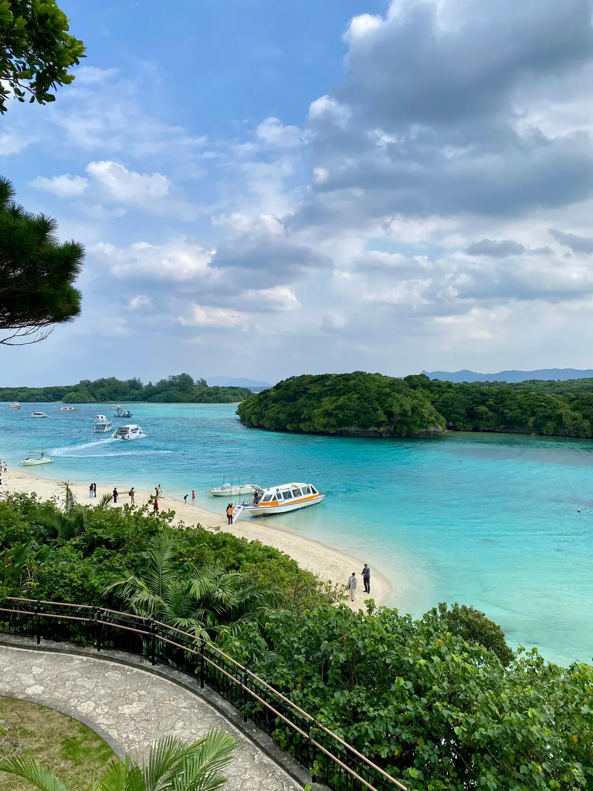 石垣島 川平湾 エメラルドグリーンの海 観光タクシー利用 MSCベリッシマ寄港地 クルーズ 石垣島観光 定番スポット