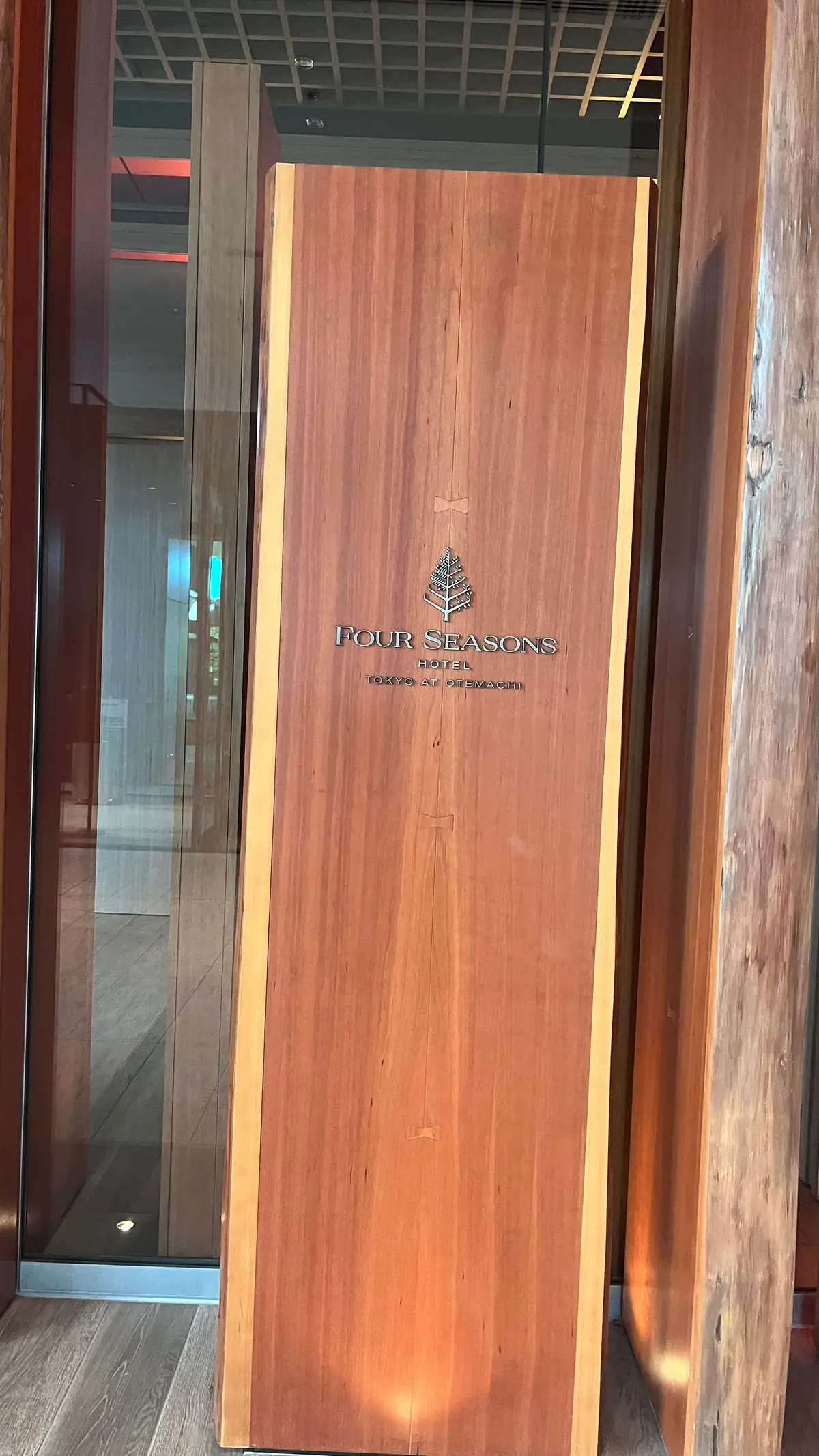 【フォーシーズンズホテルTHE LOUNの画像_2