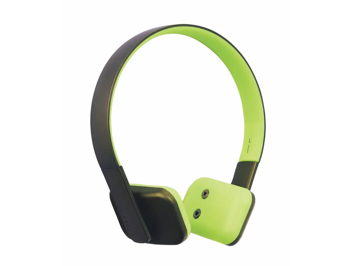 装着するだけで頰の筋肉全体に効率よく刺激を与えられる ヘッドホン型美顔器。コアフィット FACE PLAYER Ⅱ ゴールデンブラウン￥69,800／ビーバイシー