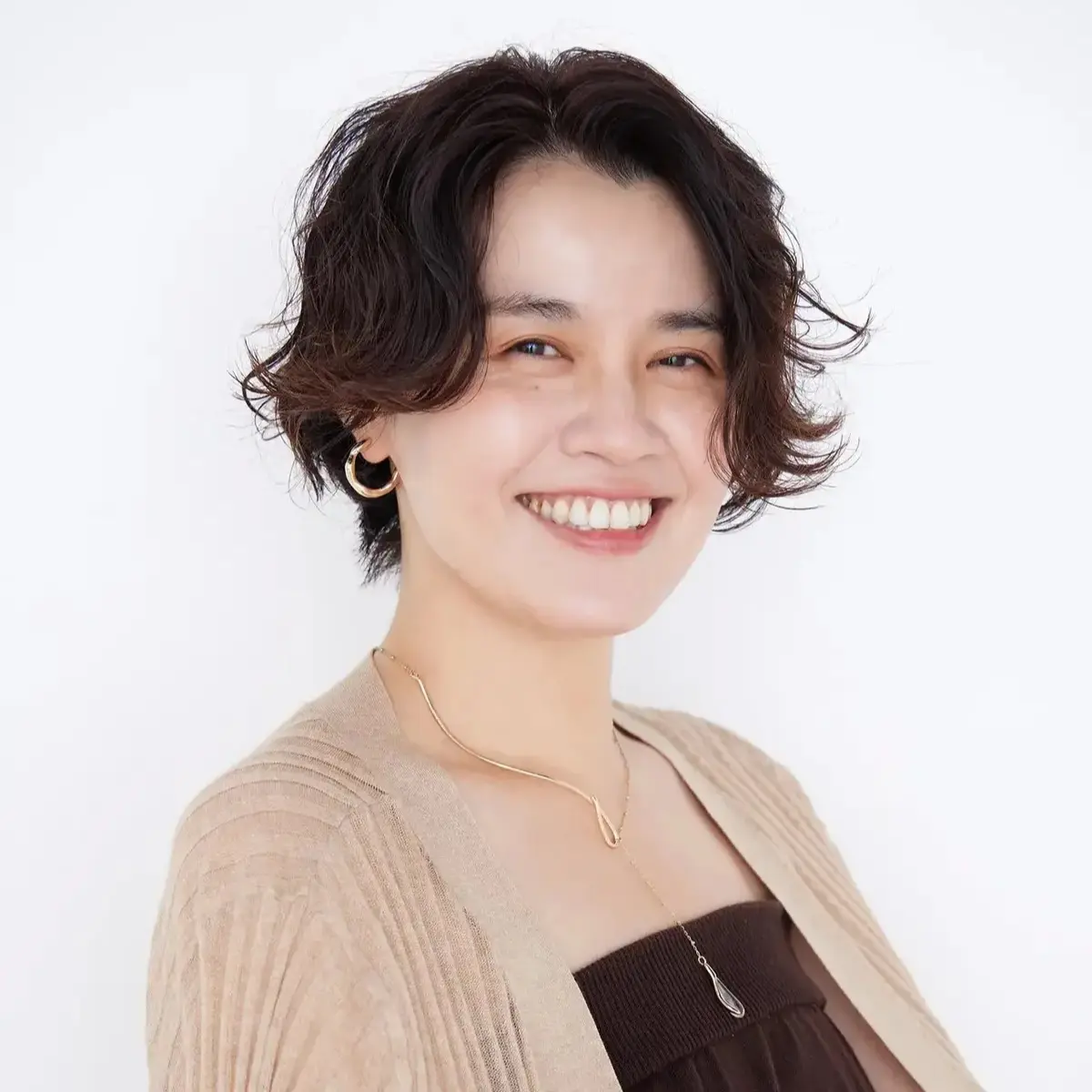 50代の冬はショートであか抜ける！小顔に見えるショートヘア55選