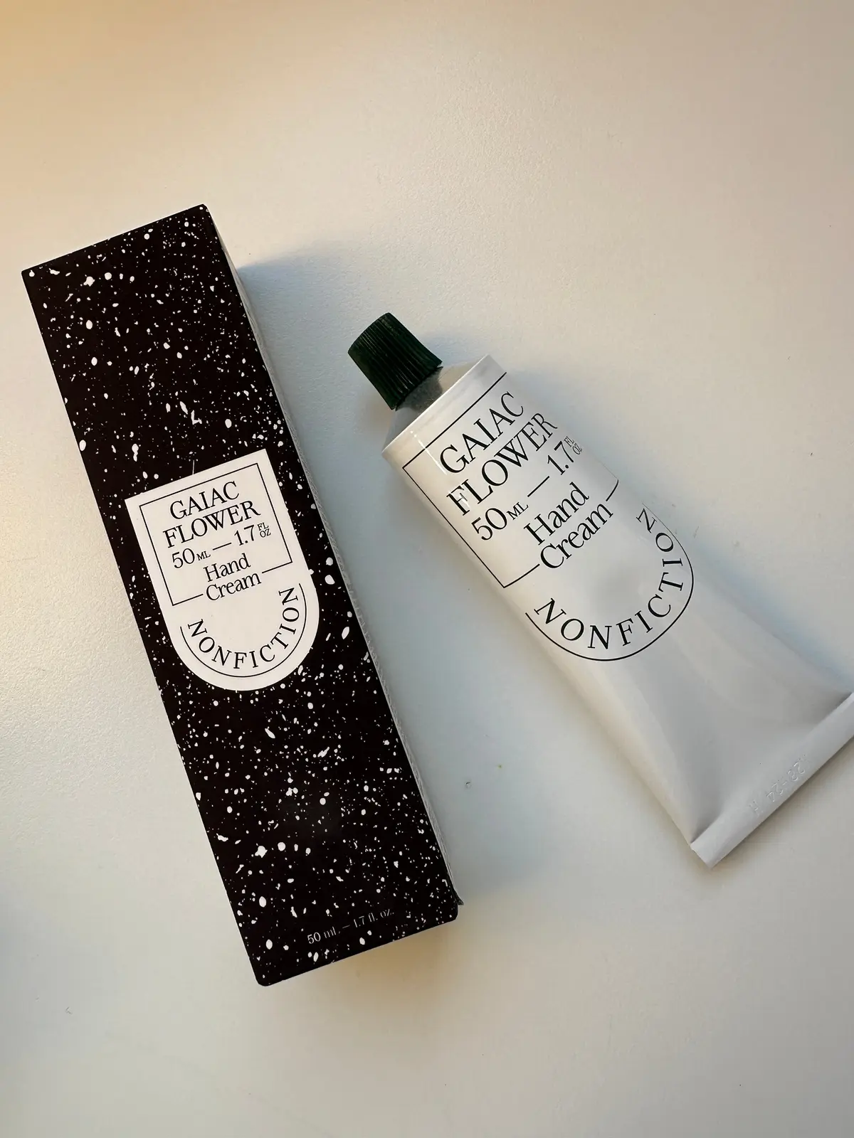 韓国コスメ　ライフスタイルビューティーブランド　ノンフィクション　NONFICTION ハンドクリーム　香り