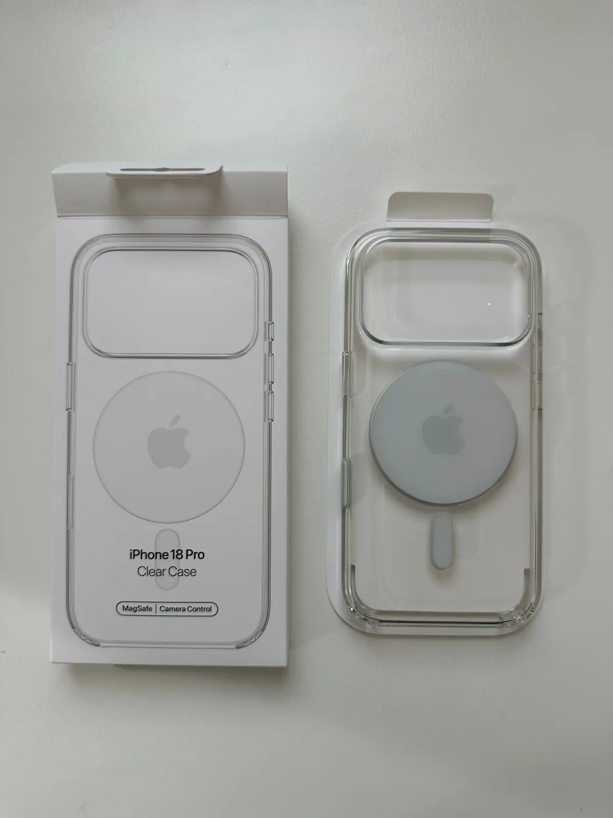 iphone iphone18pro 18pro ガシェット　スマホ　apple アップル　純正ケース　クリアケース