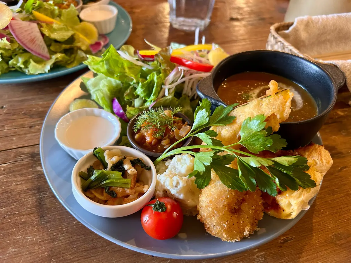 大山エリアの可愛い森のカフェへの画像_10