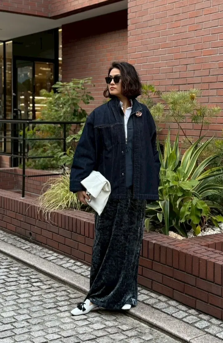 大人エレガントカジュアル　モノトーン