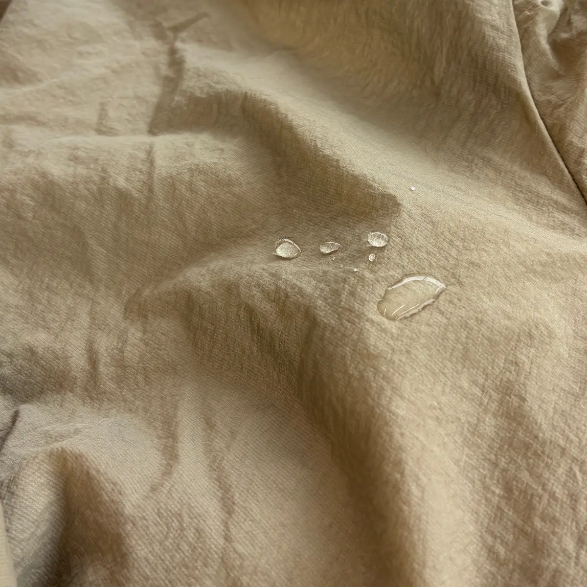 E by eclat 超軽量撥水ブルゾン ￥25,300