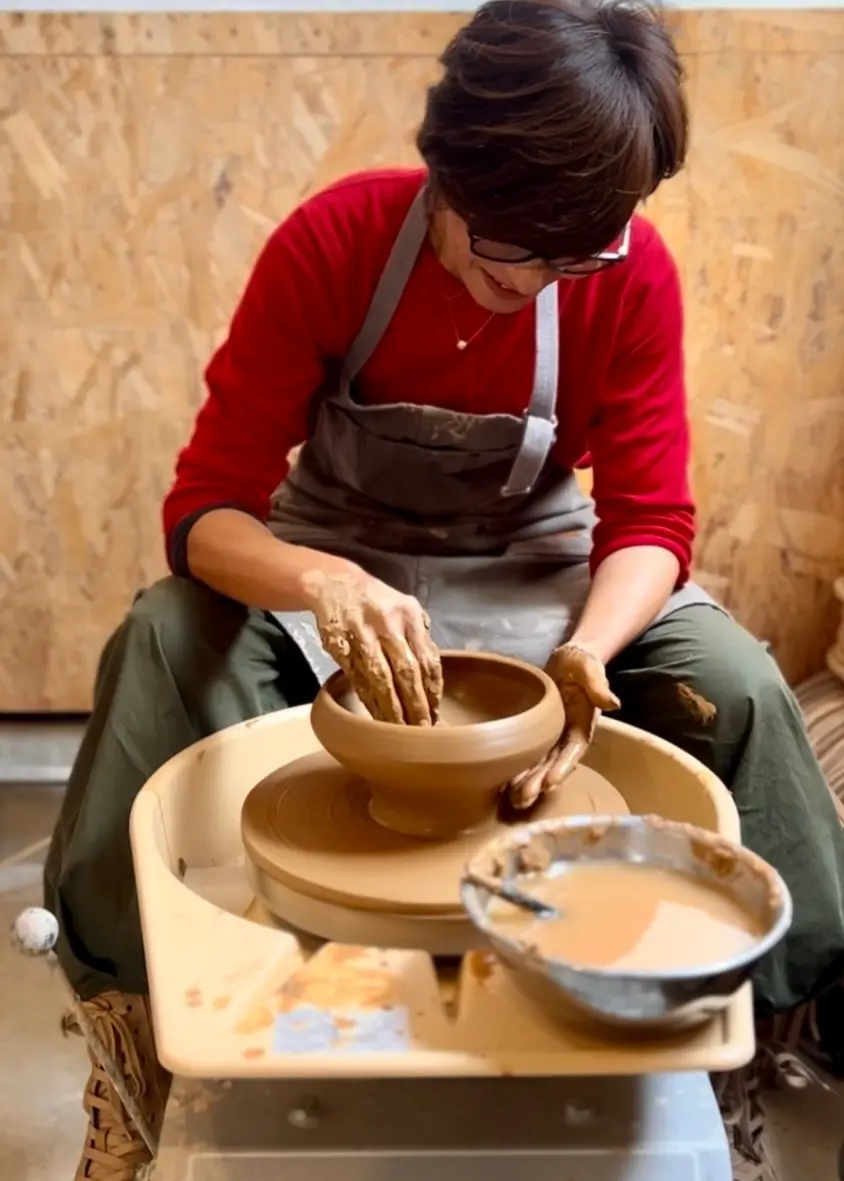 ユニクロの赤カーディガンでアクティブに！の画像_8