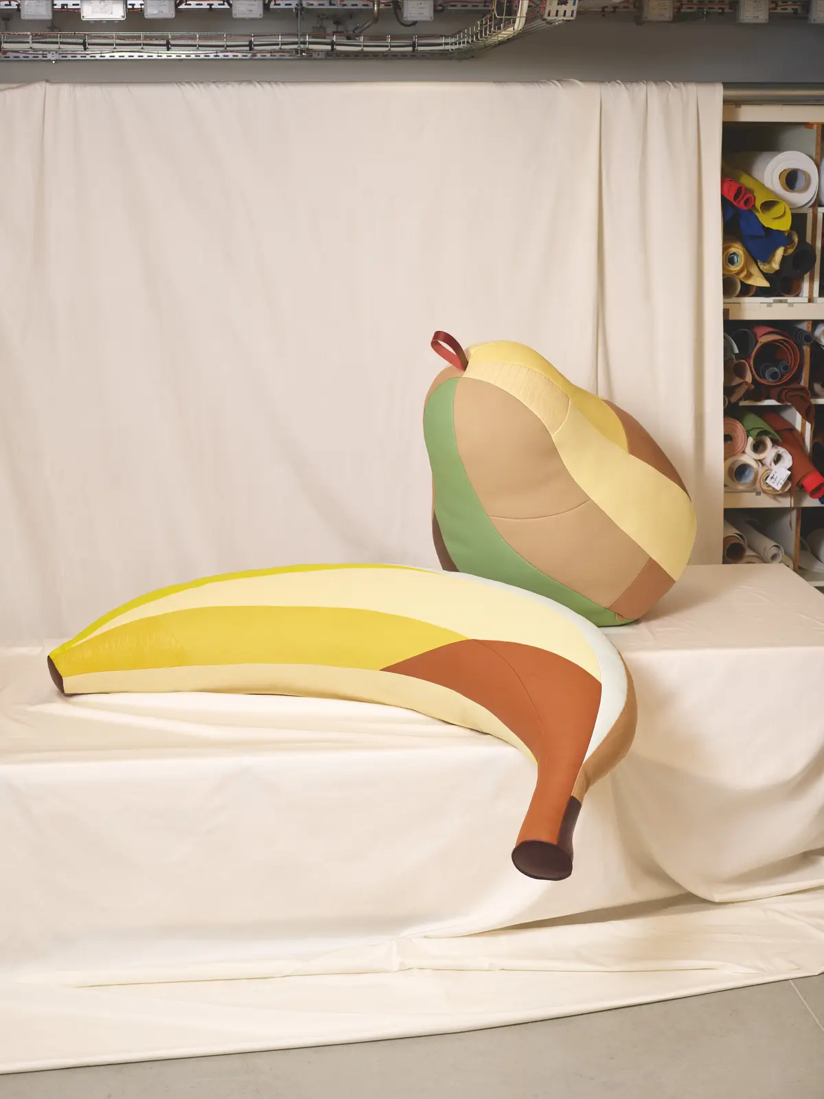 エルメスの petit h クッション