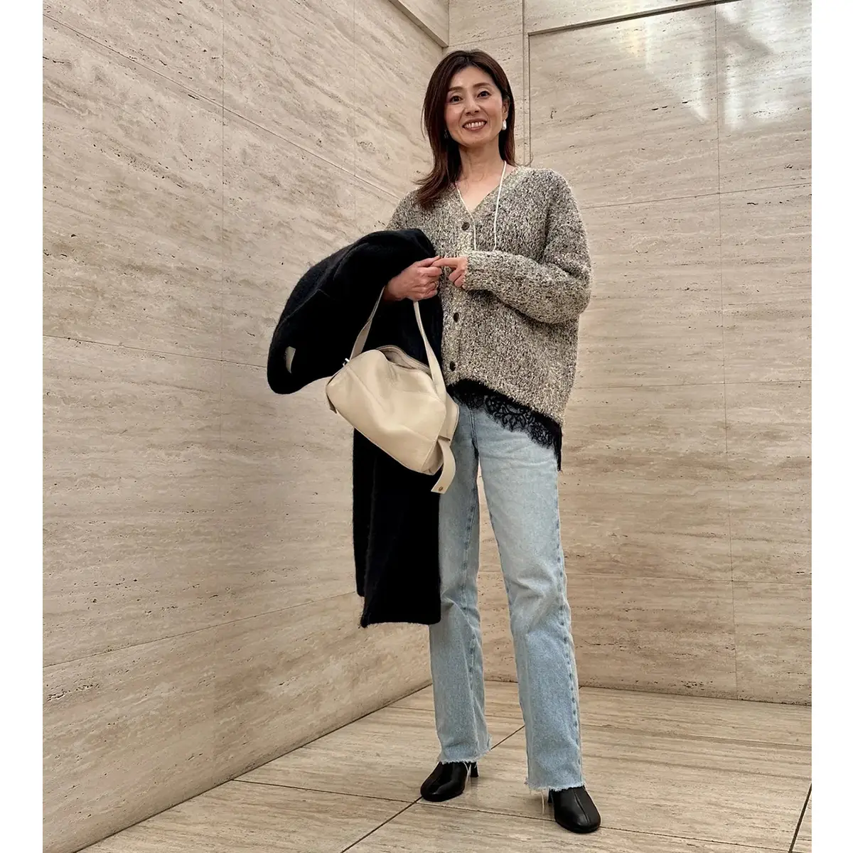 梁瀬理砂さん　高見え必至！ZARAのショルダーバッグ